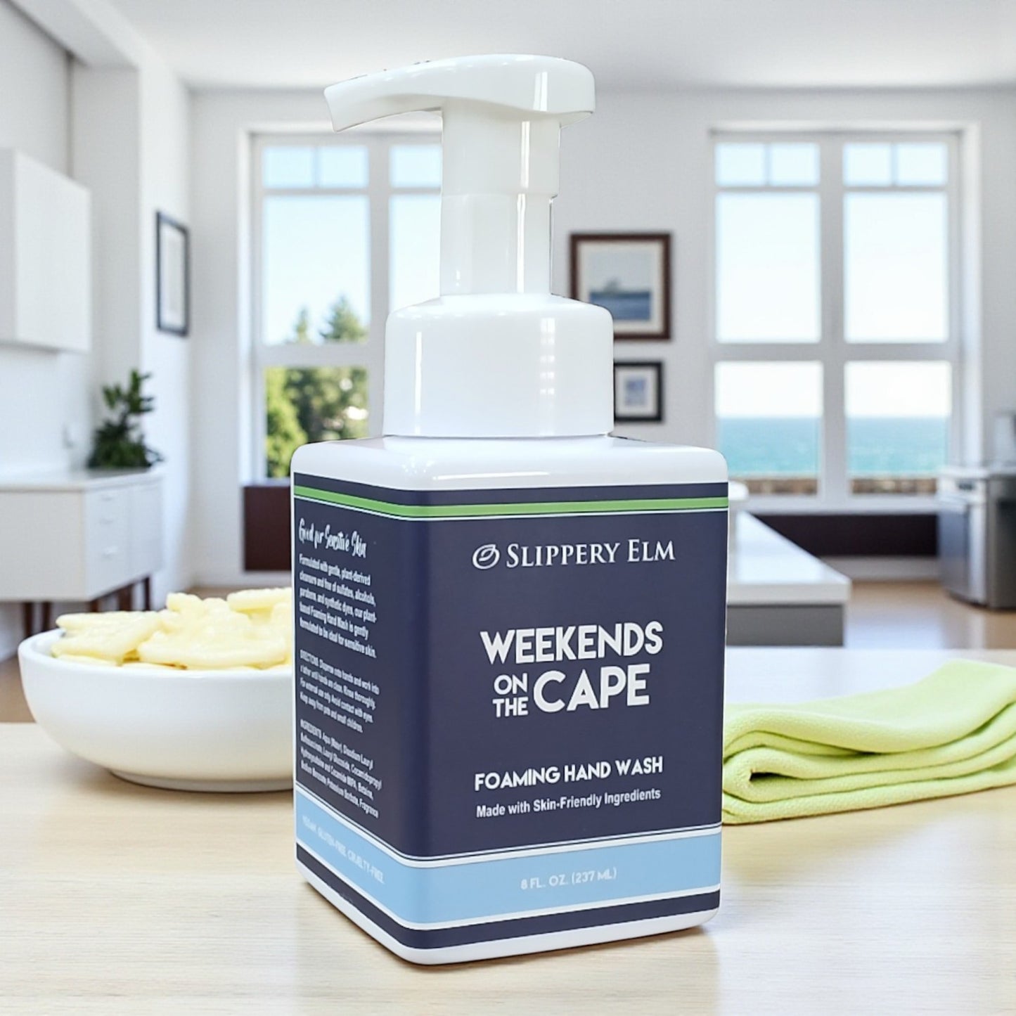 Weekends Foaming Hand Wash (8oz)